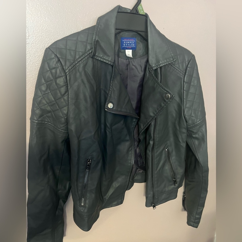 Simply Styled Black Pleather Jacket Pre Owned Size M